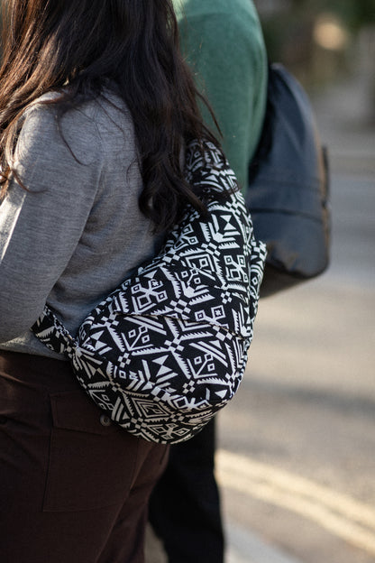 Folklore Black Small Healthy Back Bag