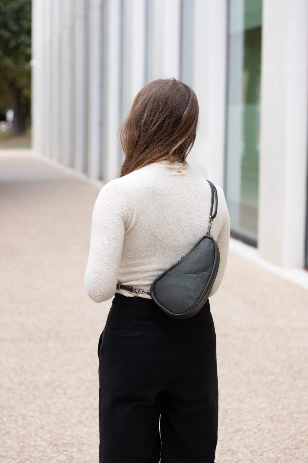 Leather Baglett Caviar #colour_caviar