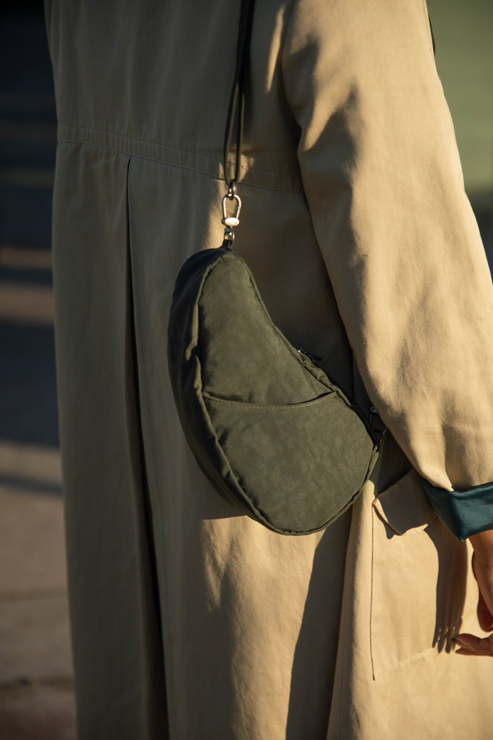 Textured Nylon Baglett Caviar #colour_caviar