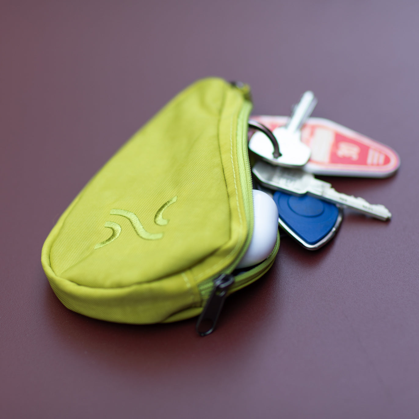 textured nylon pouch Limoncello 